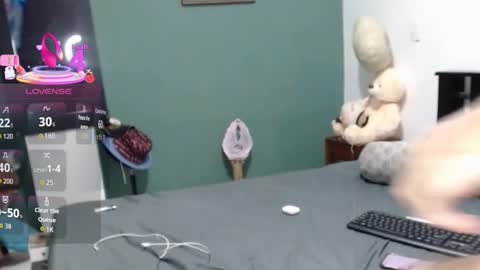 Snapshot of americanbig_dick chatting on 09/30/25, 02:16 Lucian online show from 09/30/25, 02:16