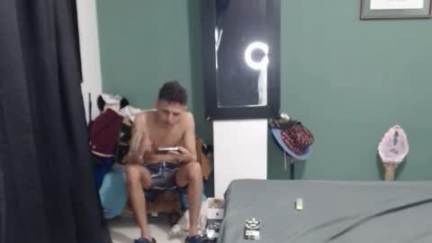 Snapshot of americanbig_dick chatting on 10/01/25, 02:06 Lucian online show from 10/01/25, 02:06