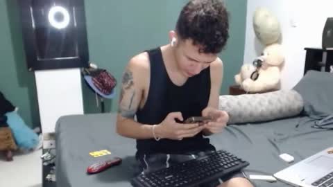 Snapshot of americanbig_dick chatting on 10/03/25, 02:30 Lucian online show from 10/03/25, 02:30