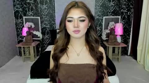 Claire online show from 11/03/25, 03:08