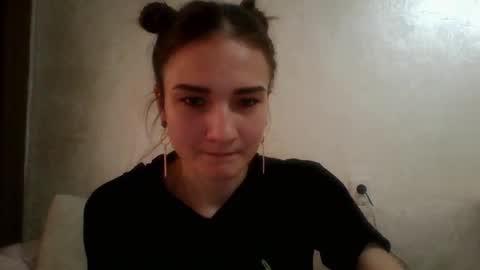 Snapshot of amethystnight_ chatting on 03/04/25, 09:40 Julia online show from 03/04/25, 09:40