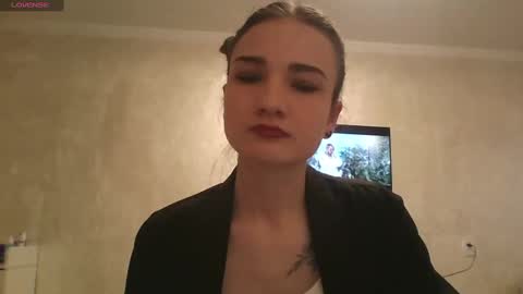 Snapshot of amethystnight_ chatting on 03/06/25, 07:25 Julia online show from 03/06/25, 07:25