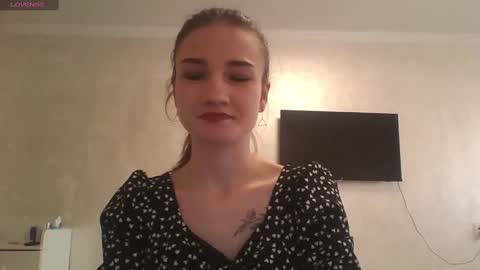 Snapshot of amethystnight_ chatting on 03/07/25, 08:02 Julia online show from 03/07/25, 08:02