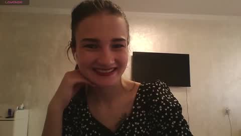 Snapshot of amethystnight_ chatting on 03/07/25, 11:07 Julia online show from 03/07/25, 11:07
