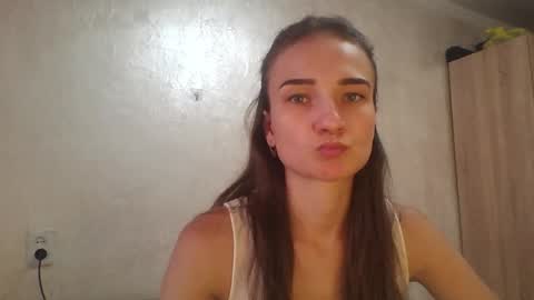 Snapshot of amethystnight_ chatting on 09/09/25, 10:48 Julia online show from 09/09/25, 10:48
