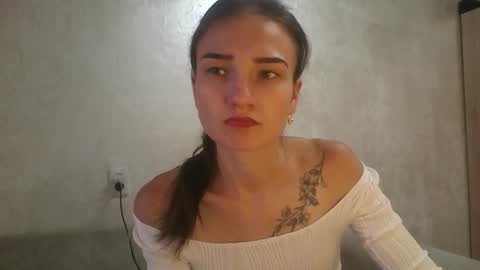 Snapshot of amethystnight_ chatting on 09/10/25, 10:26 Julia online show from 09/10/25, 10:26