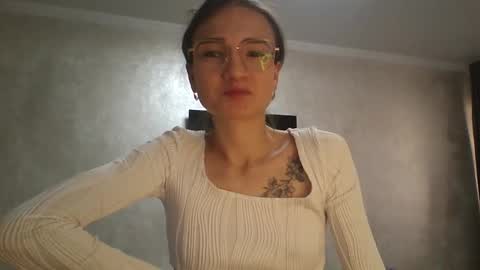 Snapshot of amethystnight_ chatting on 10/20/25, 05:30 Julia online show from 10/20/25, 05:30