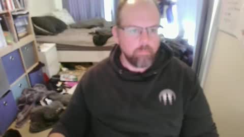Snapshot of amf_1982 chatting on 03/03/25, 12:26 Andy online show from 03/03/25, 12:26