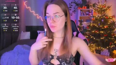 Hi-hi I am Kate welcome to my sexy room online show from 01/12/25, 11:28