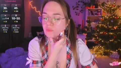 Hi-hi I am Kate welcome to my sexy room online show from 01/14/25, 08:15
