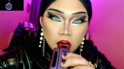 Queen Mireska online show from 07/08/26, 05:50