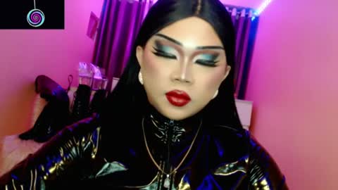 Queen Mireska online show from 07/11/26, 01:36