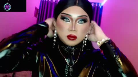 Queen Mireska online show from 07/12/26, 01:46