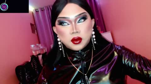 Queen Mireska online show from 07/24/26, 11:08