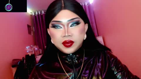 Queen Mireska online show from 08/01/26, 02:38
