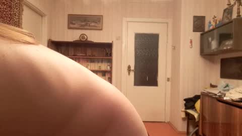 Snapshot of amiefetty chatting on 09/27/25, 05:51 Iveta online show from 09/27/25, 05:51