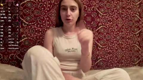 Snapshot of amiefetty chatting on 12/04/25, 07:55 Iveta online show from 12/04/25, 07:55