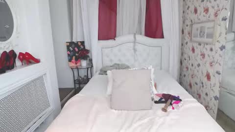 Ami online show from 11/20/25, 06:24