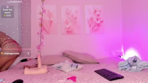 Snapshot of amiiclark chatting on 06/12/26, 06:07 AmiiClark online show from 06/12/26, 06:07