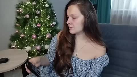 Snapshot of amilafran chatting on 01/13/25, 05:44 Mila online show from 01/13/25, 05:44