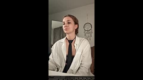 Snapshot of amillygil chatting on 05/23/26, 03:38 Emily online show from 05/23/26, 03:38