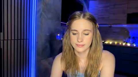 Amily online show from 05/13/26, 04:37