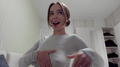 Kristina online show from 06/26/26, 10:14