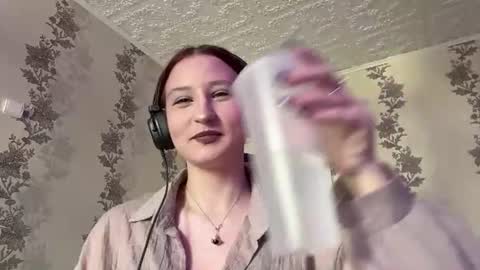 Kate online show from 06/18/26, 11:47