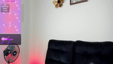 Snapshot of amira_princesswc chatting on 11/18/25, 06:56 amira_princesswc online show from 11/18/25, 06:56