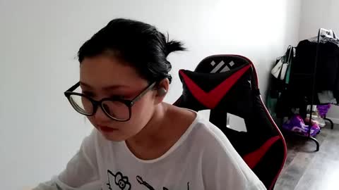 Snapshot of amiramita chatting on 06/03/26, 02:03 Kathrynenijou online show from 06/03/26, 02:03