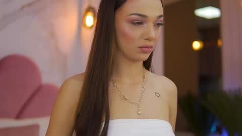 Amiraveyl online show from 09/27/25, 09:20