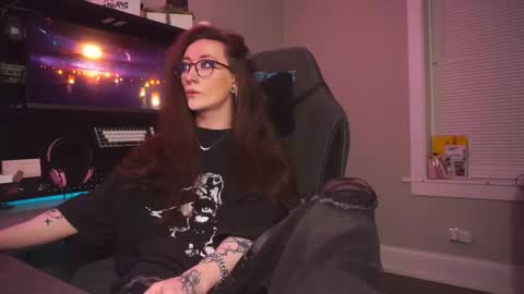   Am-er-in online show from 10/24/25, 01:57