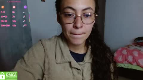 amitlu_ online show from 08/09/26, 12:56