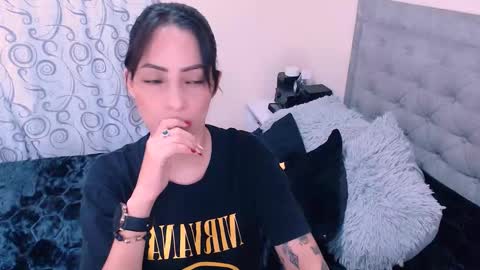 diana online show from 02/08/25, 02:58
