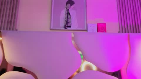 Snapshot of ammber_mjs chatting on 11/19/25, 01:22 ammber_mjs online show from 11/19/25, 01:22