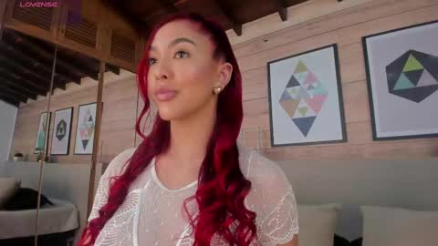 Snapshot of ammyscott1 chatting on 09/20/25, 10:33 Ammy Scott online show from 09/20/25, 10:33