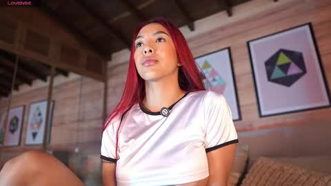 Snapshot of ammyscott1 chatting on 10/11/25, 10:52 Ammy Scott online show from 10/11/25, 10:52