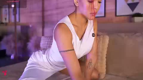 Snapshot of ammyscott1 chatting on 11/14/25, 08:07 Ammy Scott online show from 11/14/25, 08:07