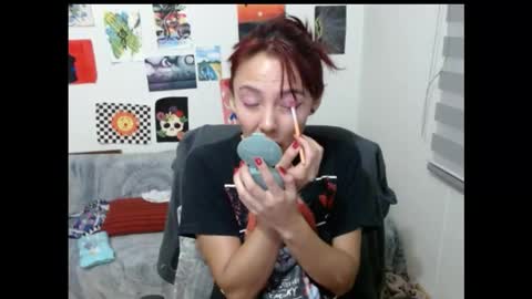 yisel online show from 02/11/25, 03:18