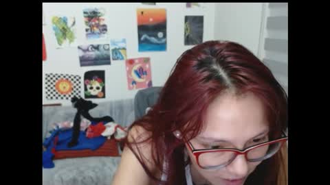 yisel online show from 02/13/25, 01:40