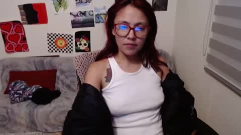 yisel online show from 03/05/25, 05:29