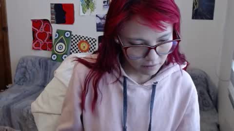 Snapshot of ammysweetx chatting on 09/19/25, 06:08 yisel online show from 09/19/25, 06:08