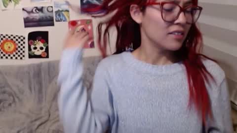 Snapshot of ammysweetx chatting on 10/15/25, 12:00 yisel online show from 10/15/25, 12:00