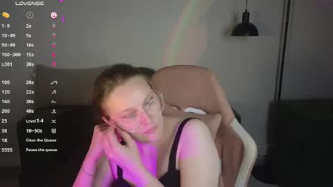 Snapshot of ammywink chatting on 06/11/26, 03:04 Ammy online show from 06/11/26, 03:04