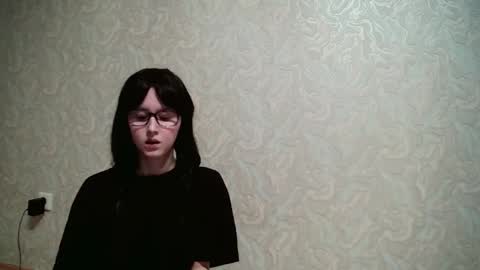 Amomira online show from 10/18/25, 02:29