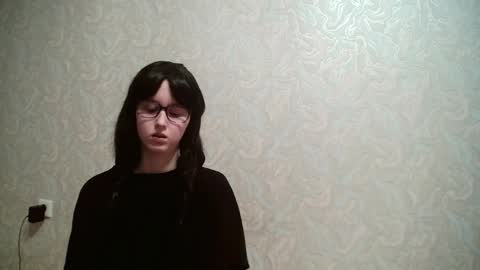 Snapshot of amomira chatting on 12/18/25, 02:56 Amomira online show from 12/18/25, 02:56