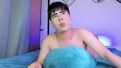 Snapshot of amon_kyle chatting on 05/16/26, 04:53 Amon online show from 05/16/26, 04:53