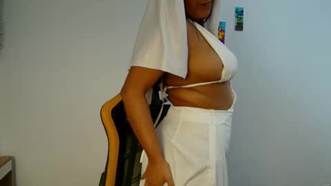 amonet 23 online show from 10/16/25, 02:12