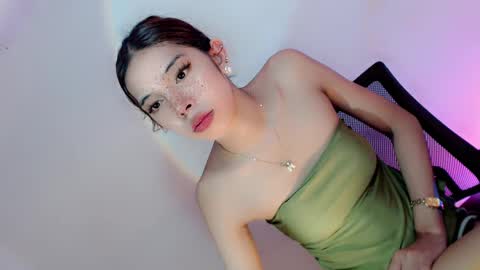 Snapshot of amor_pleasure chatting on 01/09/25, 07:52 Belle Tylor online show from 01/09/25, 07:52