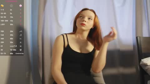 Snapshot of amora_bloom chatting on 11/09/25, 10:35 amora_bloom online show from 11/09/25, 10:35